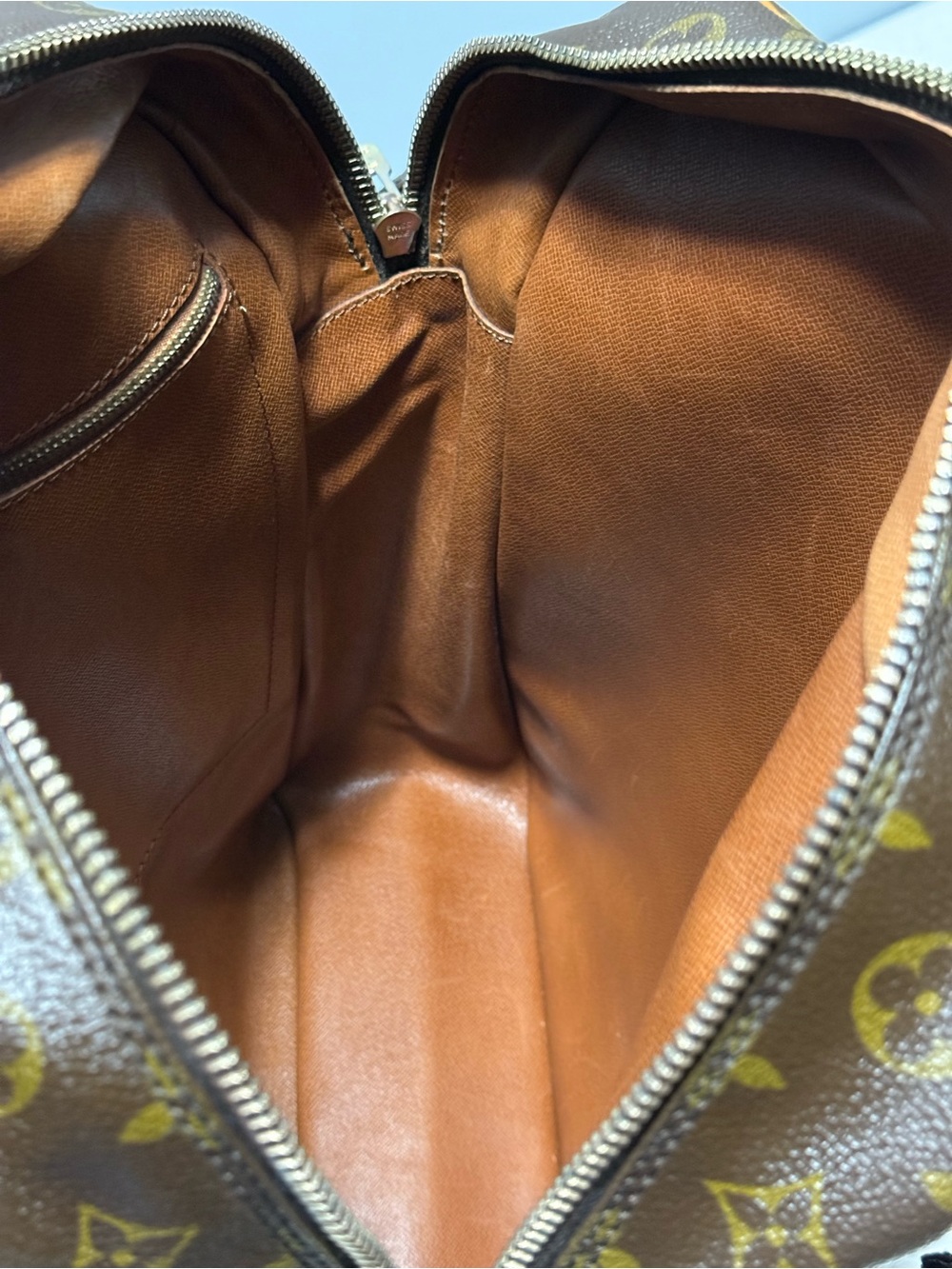 Louis Vuitton Vintage Danube GM
Monogram Canvas Leather - Picture 13 of 17
